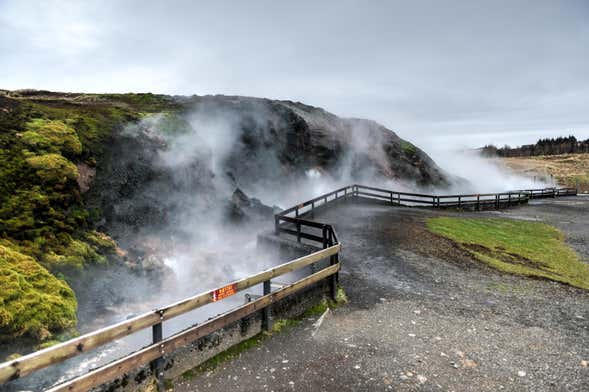 Excursion à Deildartunguhver et à la grotte de Vidgelmir
