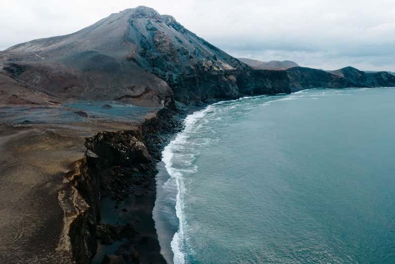 Plage de sable noir à Reykjanes