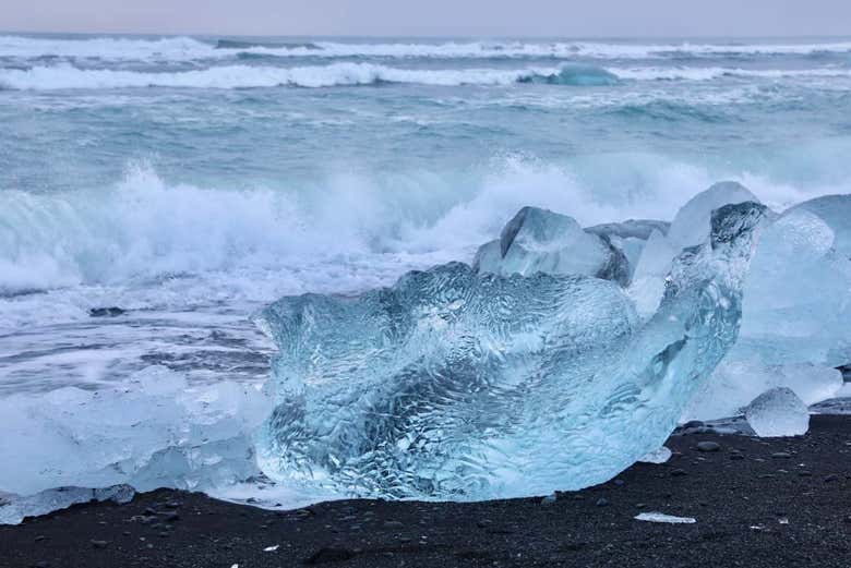 Rivage de la lagune glaciaire de Jökulsárlón