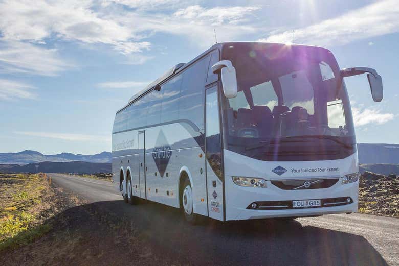 Le bus Airport Express dans Reykjavik