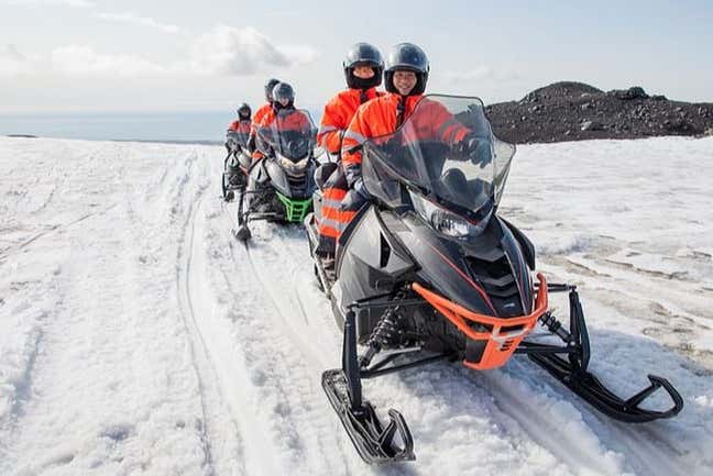 Balade en motoneige sur le glacier Mýrdalsjökull